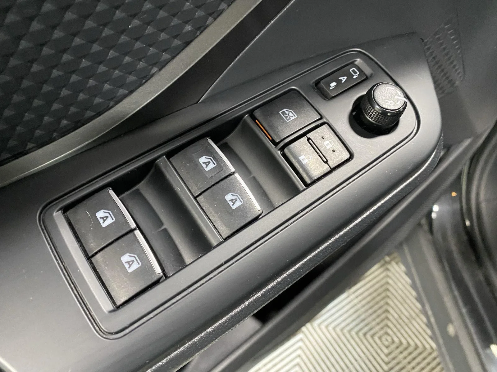 Used 2018 Black Sand Pearl Toyota XLE Premium image 20