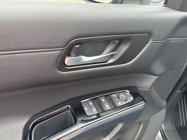 Used 2025 Gray Nissan SL image 29