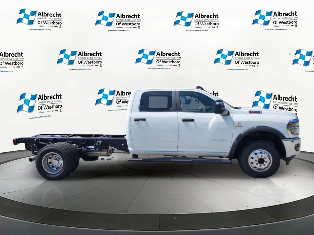 New 2026 Bright White Clearcoat RAM Tradesman image 6