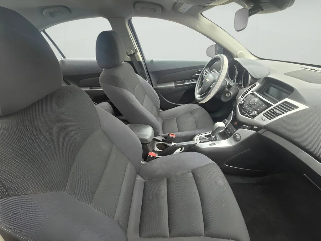 Used 2016 Black Granite Metallic Chevrolet LT image 13
