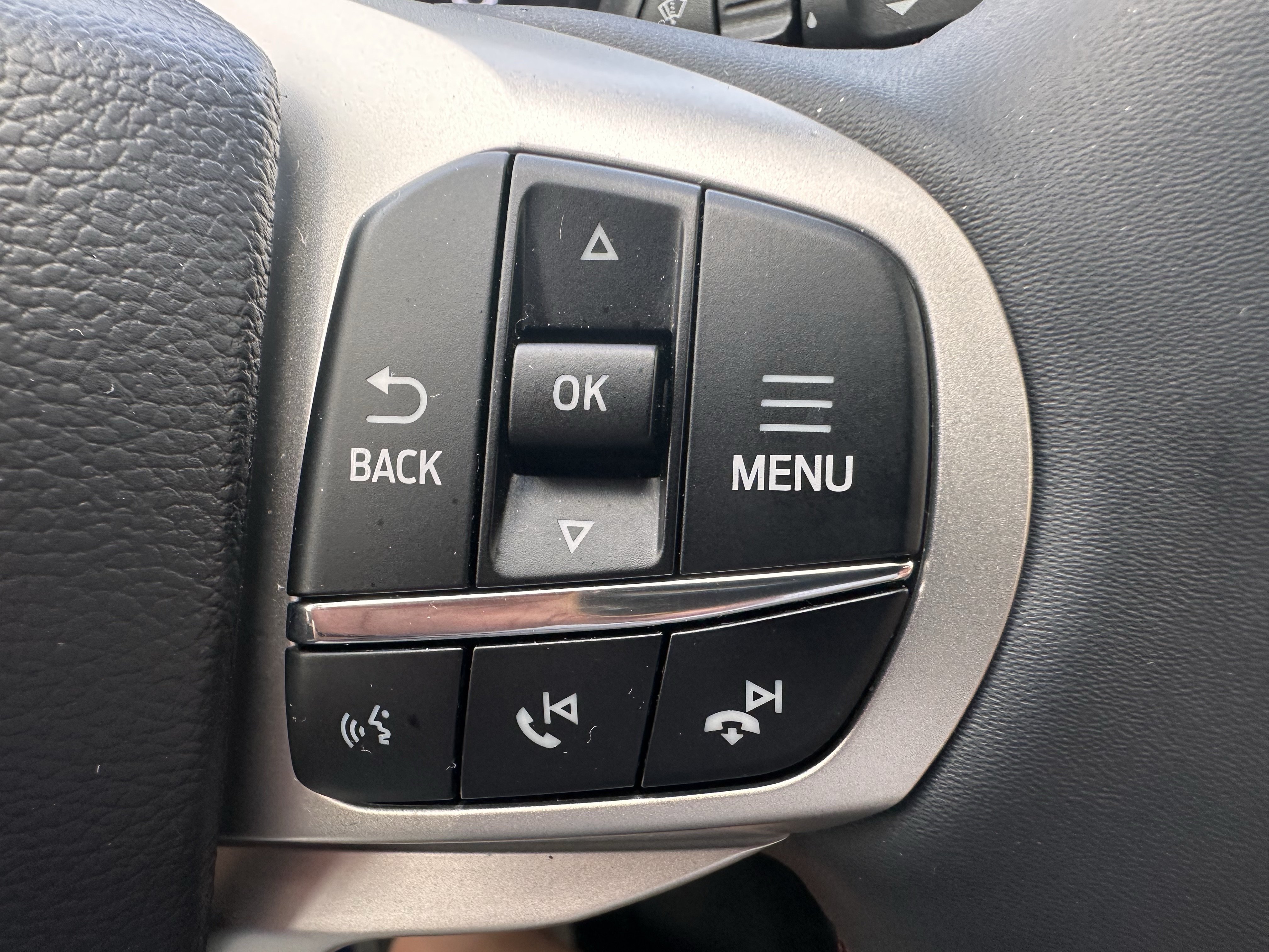 New 2026 Star White Metallic Tri-Coat Ford Active image 22