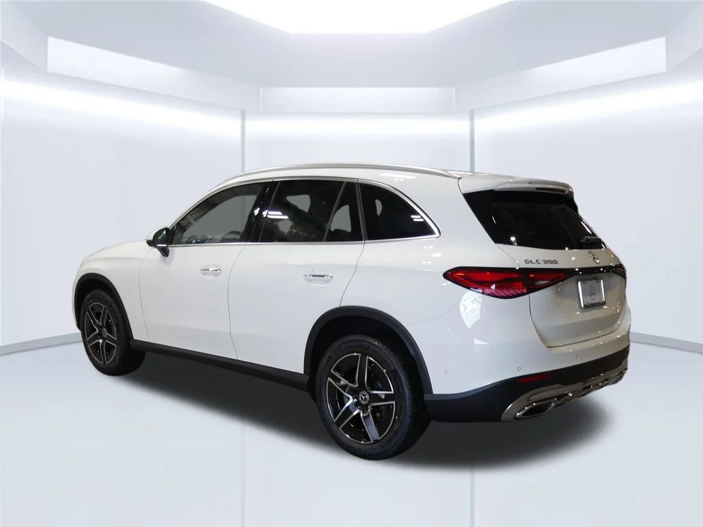 New 2026 Polar White Mercedes-Benz GLC 300 image 39