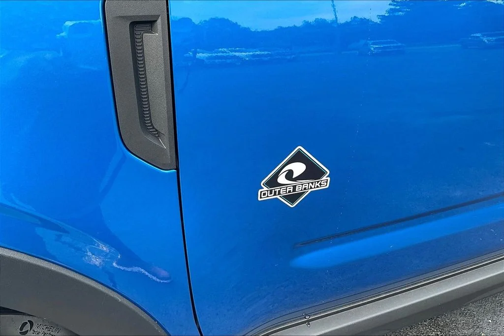 New 2026 Velocity Blue Metallic Ford Outer Banks® image 9