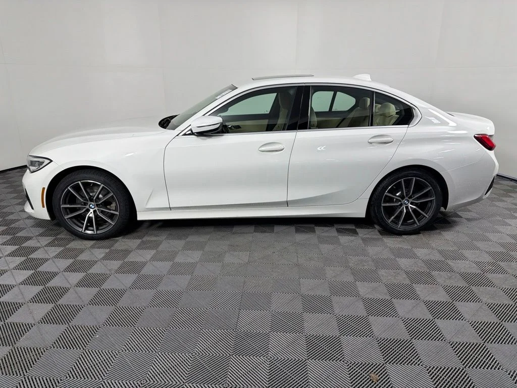 Used 2021 White BMW 330i xDrive image 8