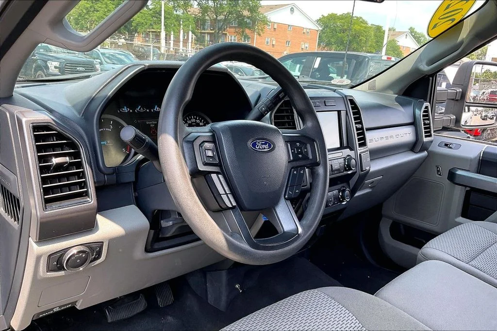 Used 2022 White Ford XLT image 13