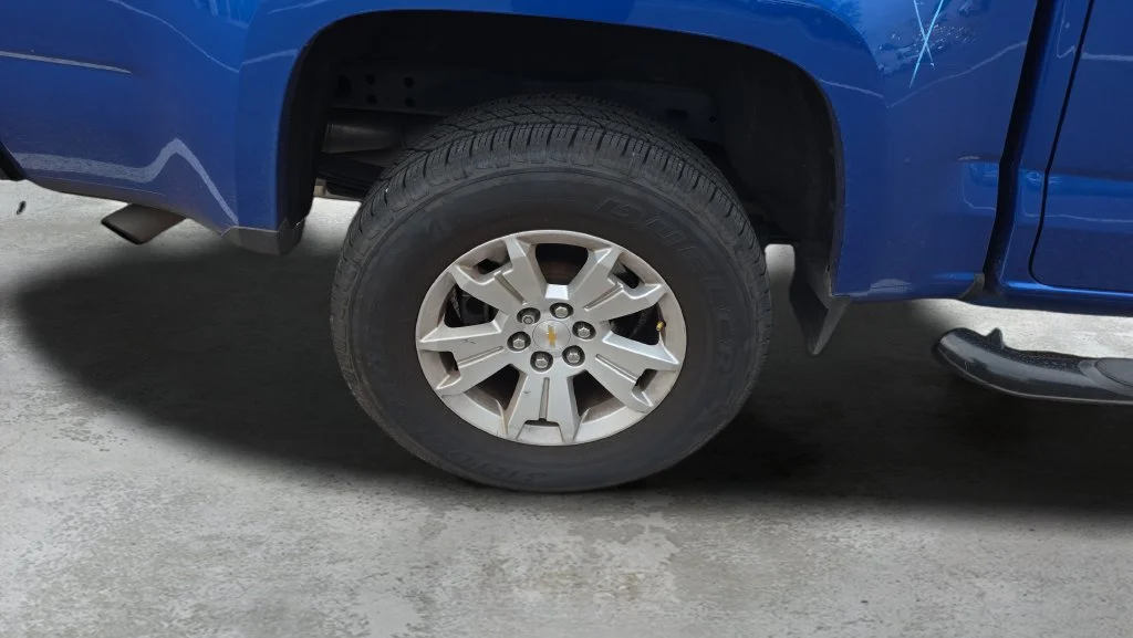 Used 2018 Blue Chevrolet LT image 25