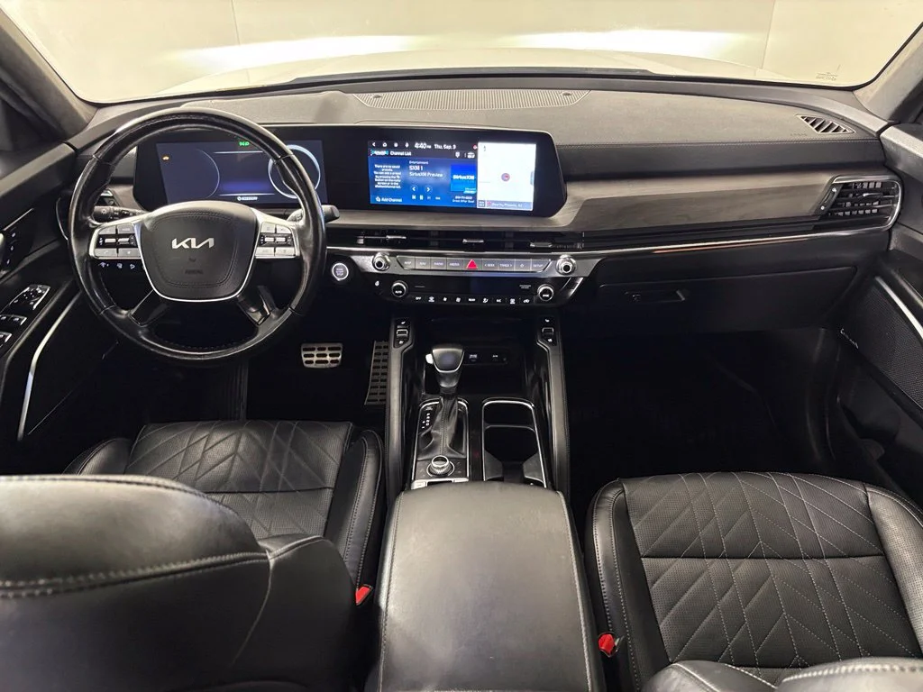Used 2023 White Kia SX-Prestige X-Pro image 37