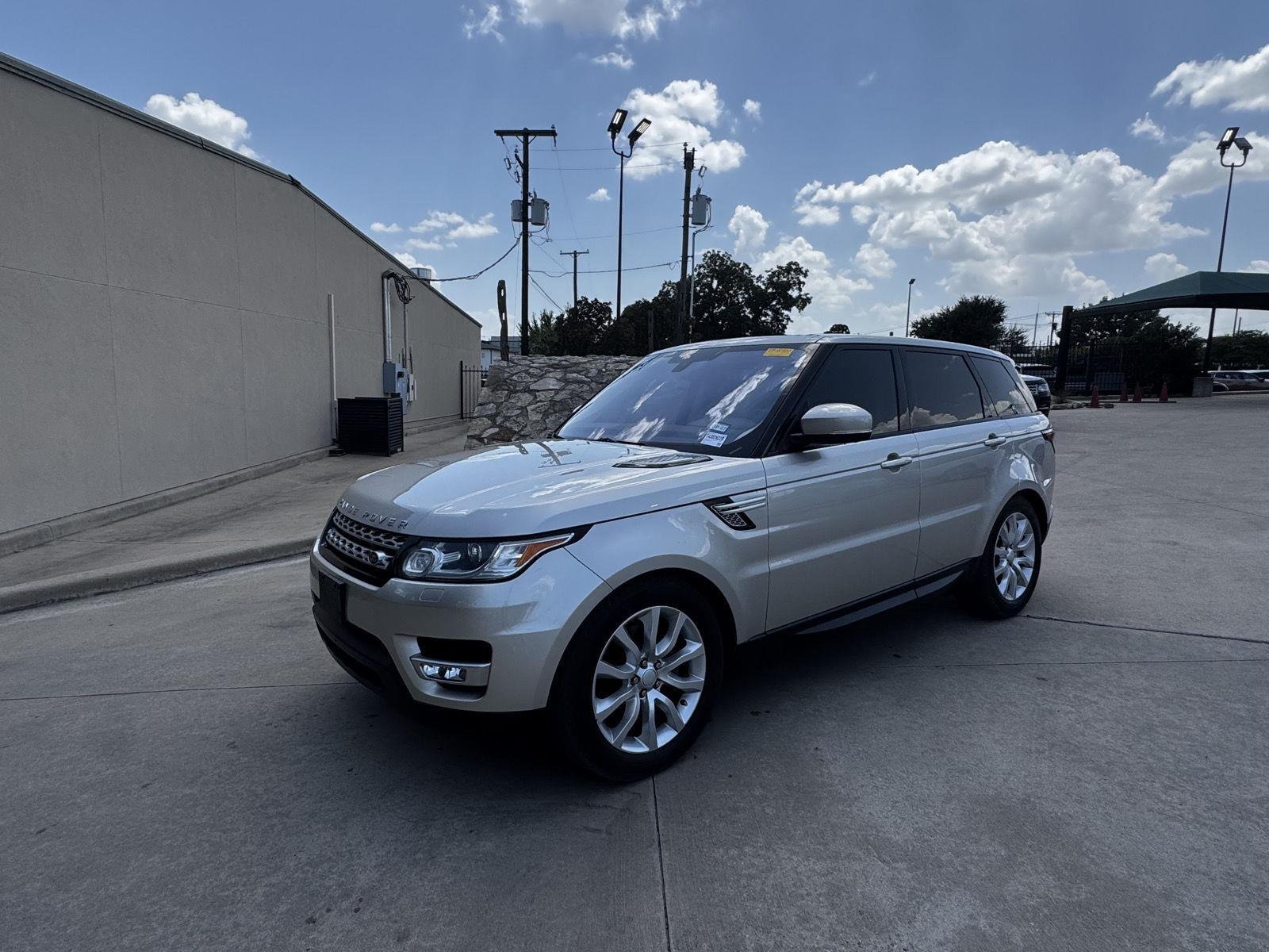 Used 2016  Land Rover V6 HSE image 1