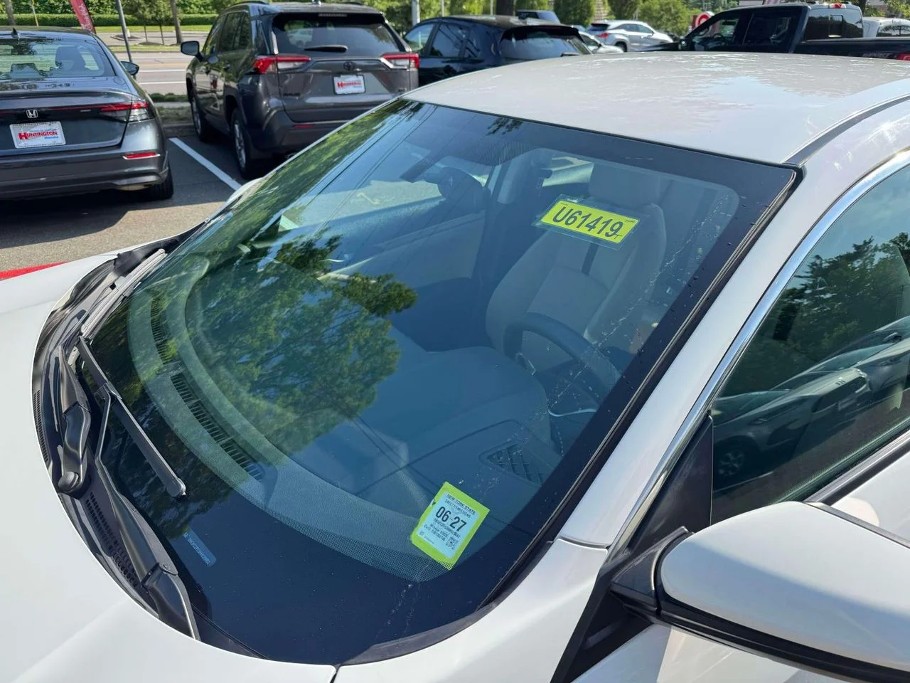 Used 2017 Taffeta White Honda LX image 14