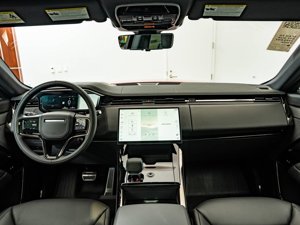 New 2026 Firenze Red Land Rover Dynamic SE image 4