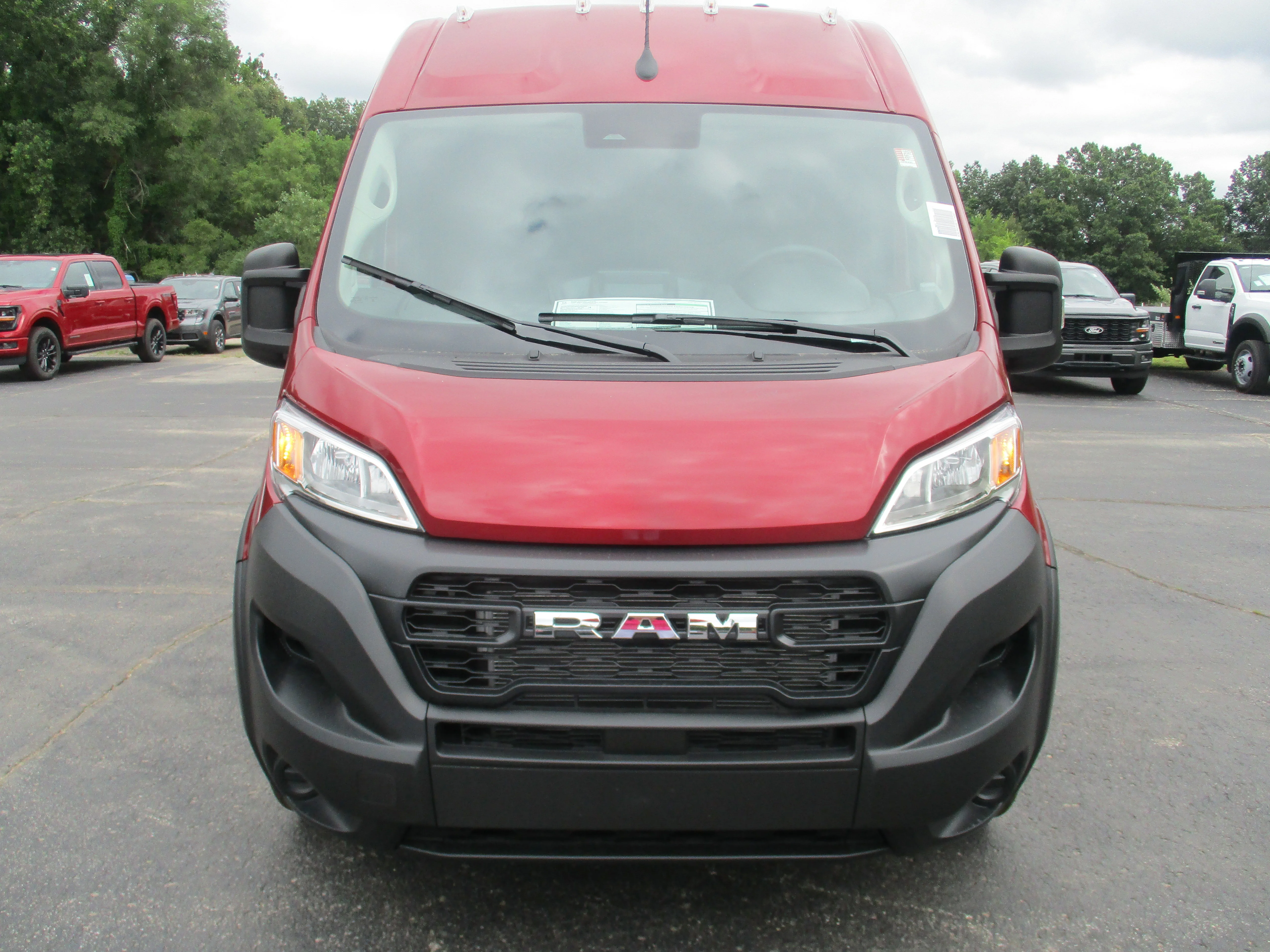 New 2026 Deep Cherry Red Crystal Pearl-Coat Exterior Paint RAM Tradesman 2500 High Roof 159 WB image 4