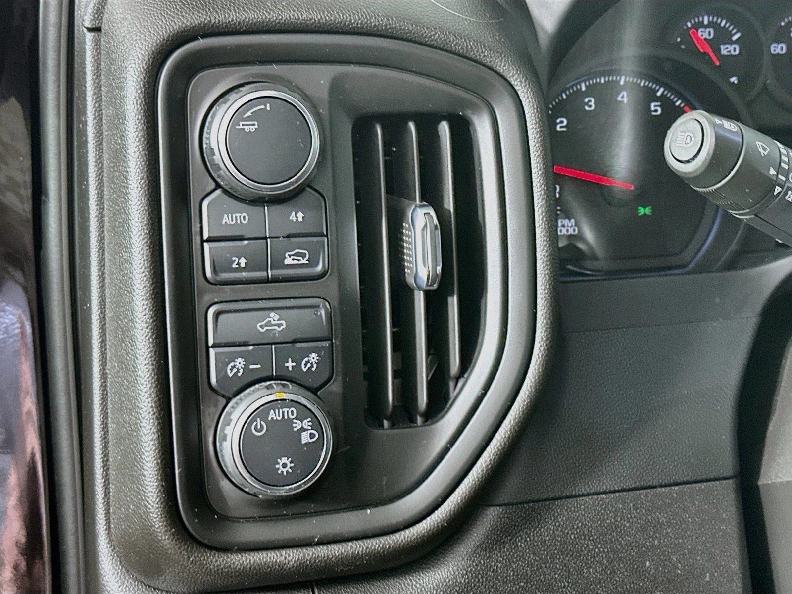 Used 2024 Black Chevrolet Custom image 11