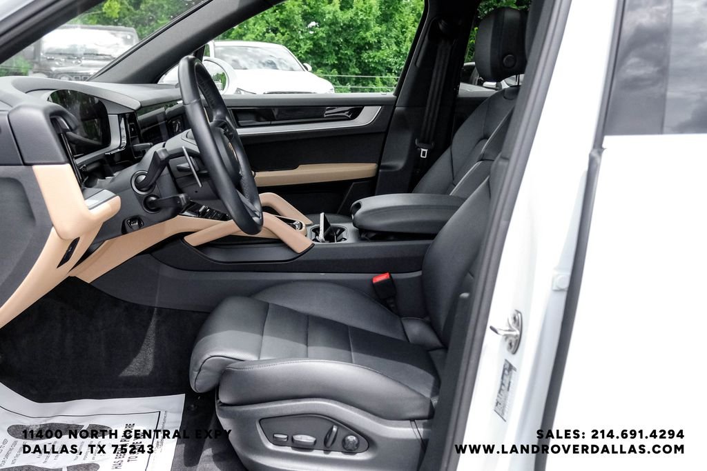 Used 2024 Carrara White Porsche Base image 29