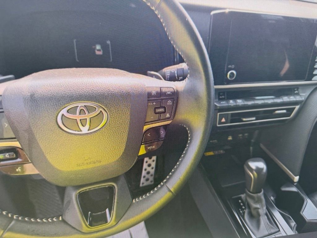 Used 2025  Toyota LE image 4