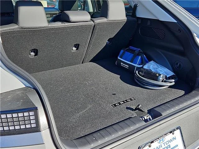New 2026 Cyber Gray Hyundai SEL image 19