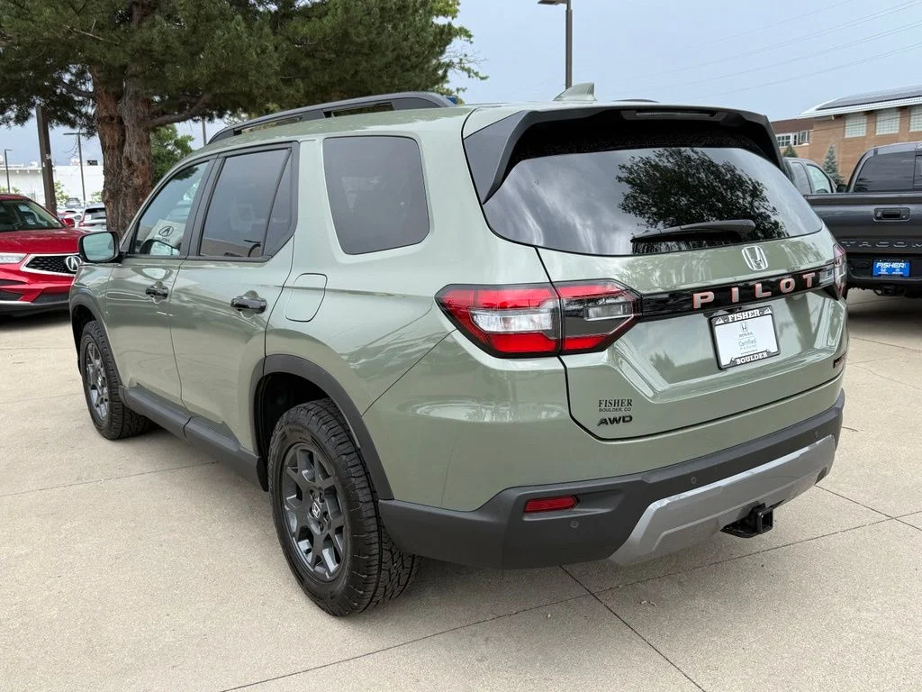 Certified Used 2026 Sonic Gray Pearl Honda TrailSport image 8