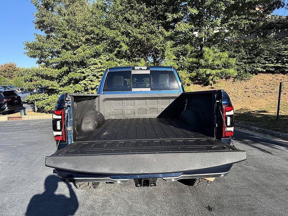 Used 2021 Patriot Blue Pearlcoat Ram Laramie image 33