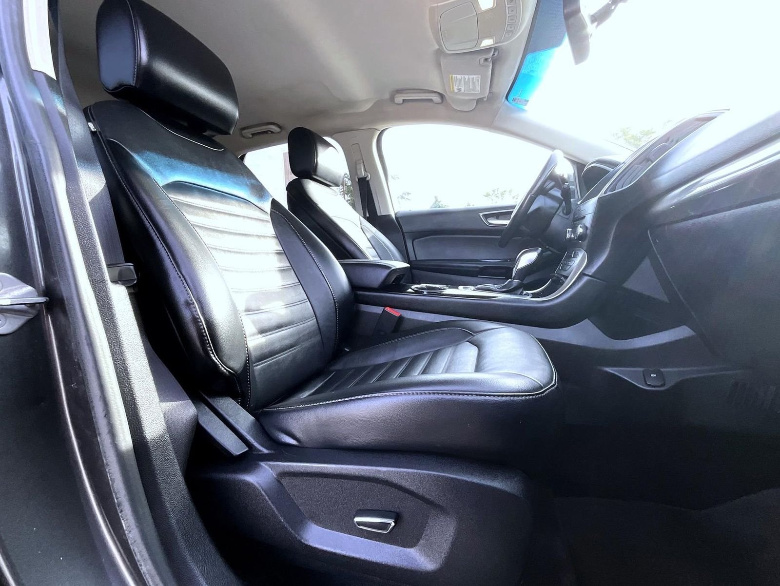 Used 2016 Gray Ford SEL image 17