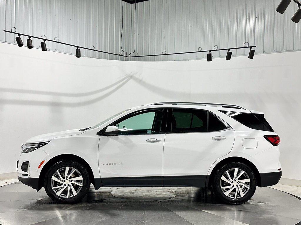 Used 2024 White Chevrolet Premier image 17