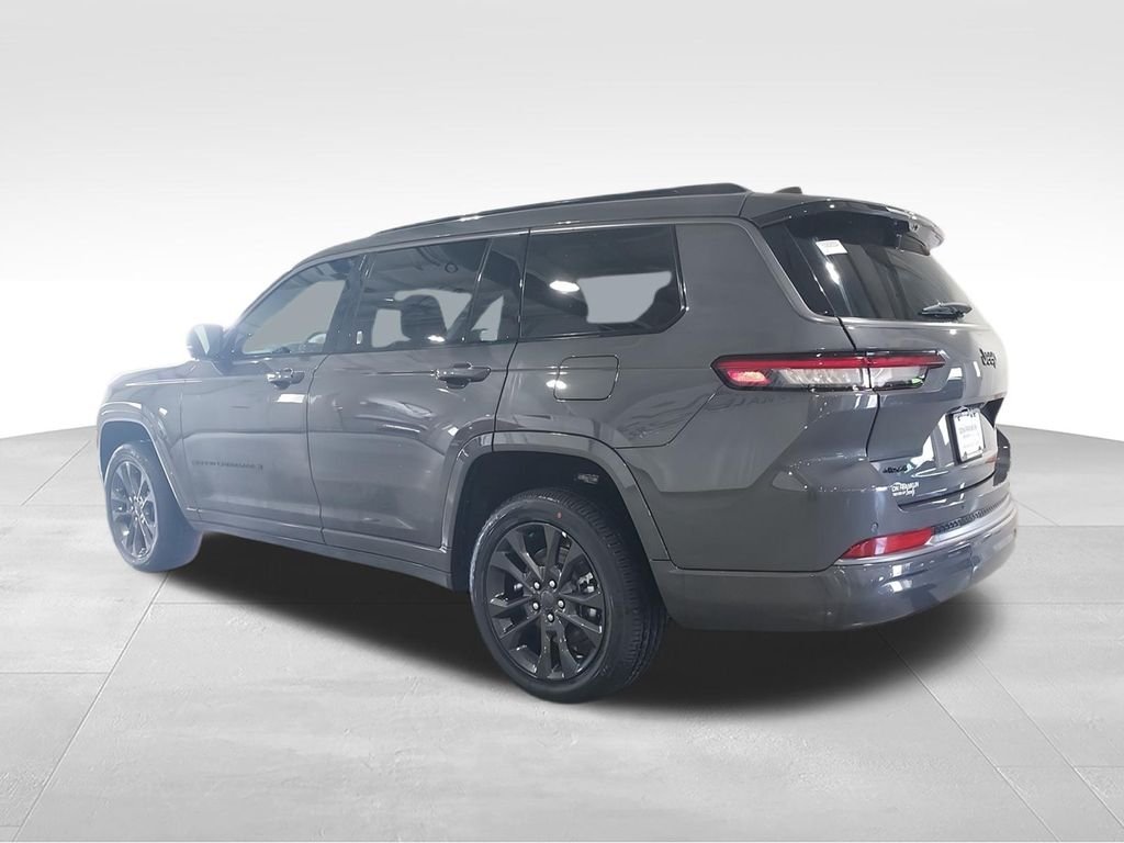 Used 2026 Gray Jeep Limited Reserve image 6