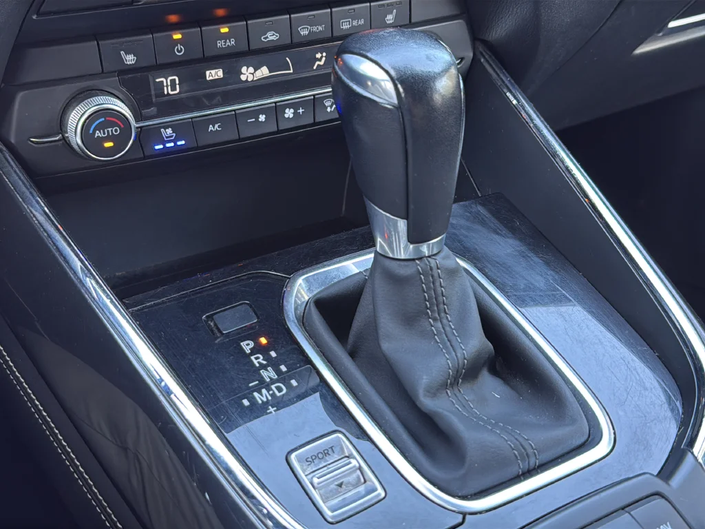 Used 2020 Silver Mazda Grand Touring image 30