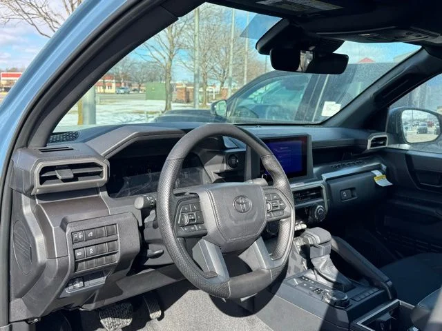 2026 Toyota Tacoma SR5 - Photo 9