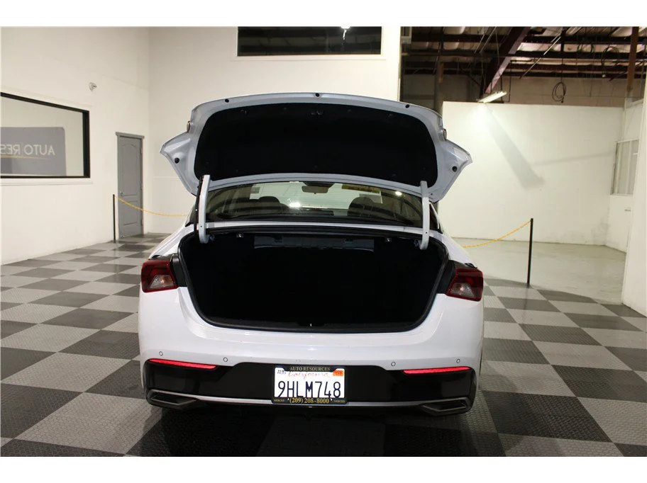 Used 2024 Glacial White Pearl Kia EX image 18