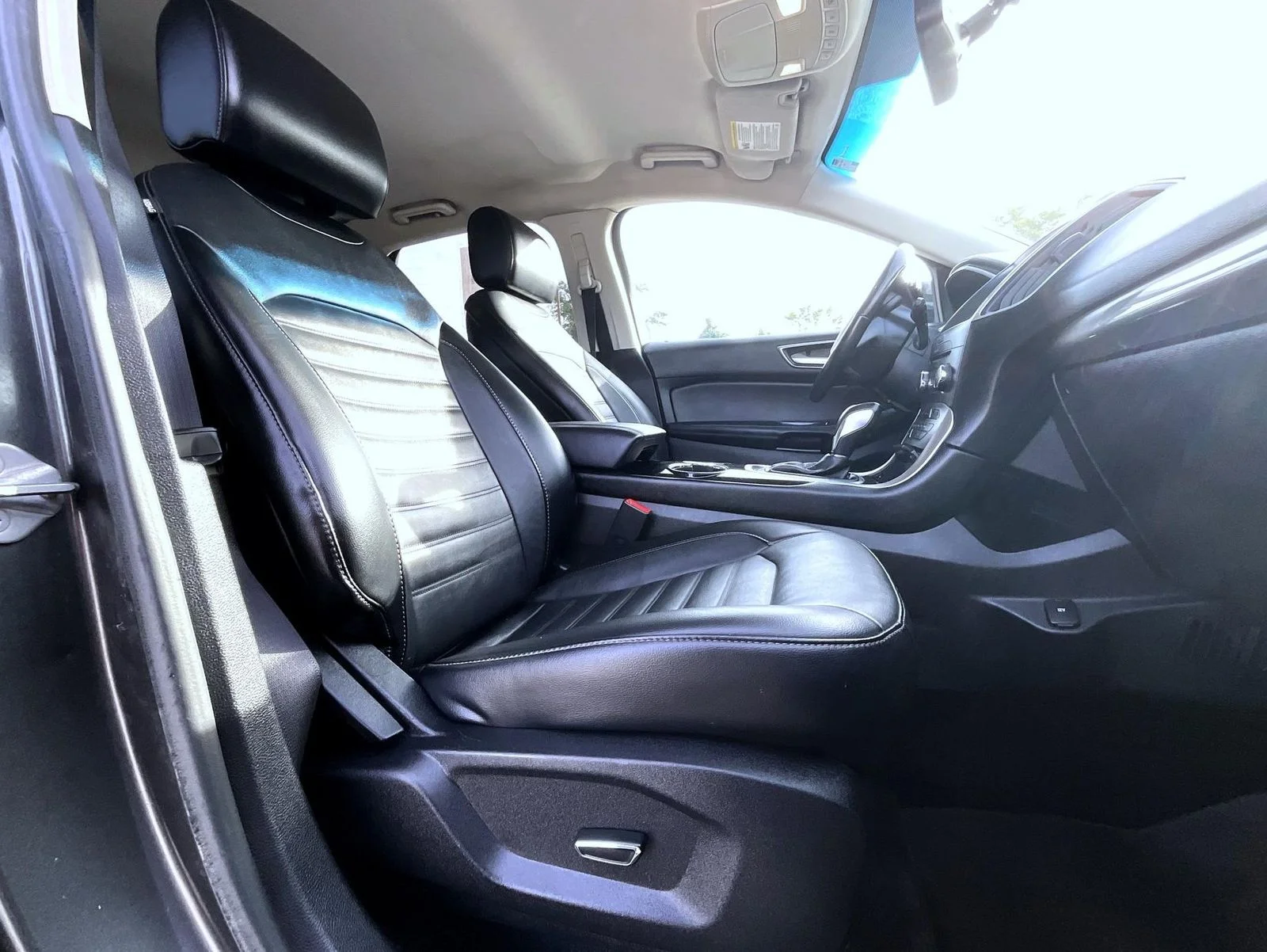 Used 2016 Gray Ford SEL image 17