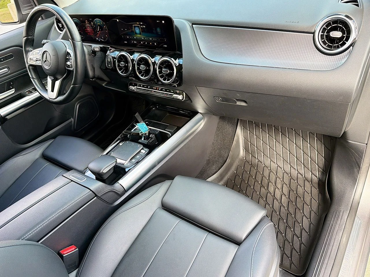 Used 2023  Mercedes-Benz GLA 250 image 29