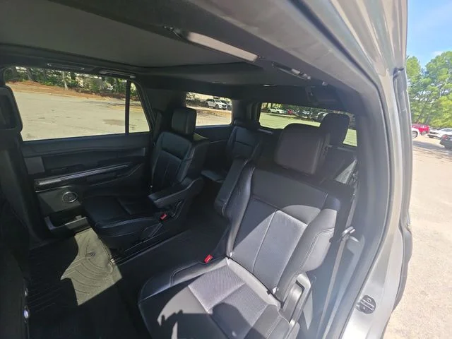 Used 2020 Silver Ford XLT image 23