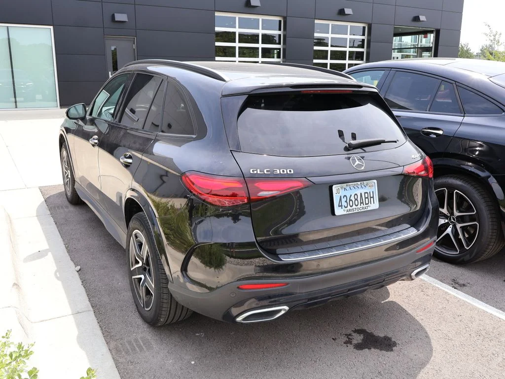 Certified Used 2023 Black Mercedes-Benz GLC 300 image 10