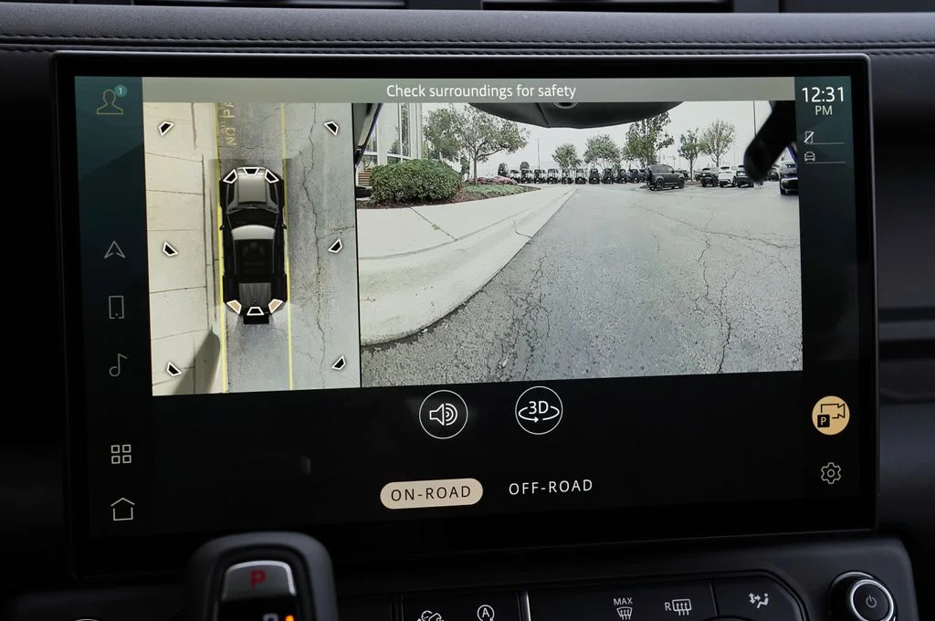 New 2026 Fuji White Land Rover X-Dynamic SE image 26