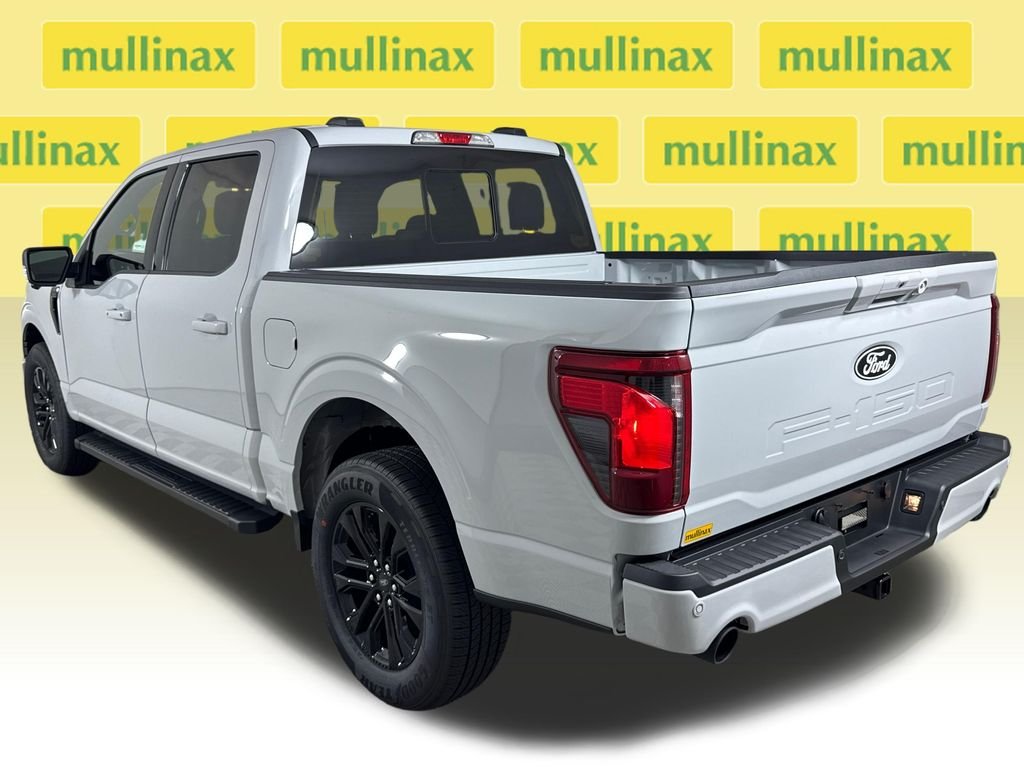 New 2026 White Ford XLT image 3