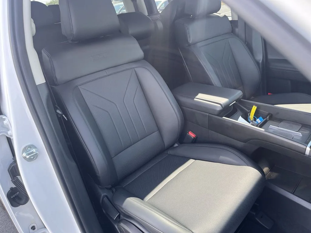 Used 2024 White Hyundai XRT image 31