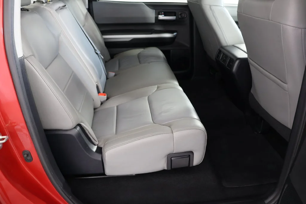 Used 2017 Barcelona Red Metallic Toyota Limited image 21