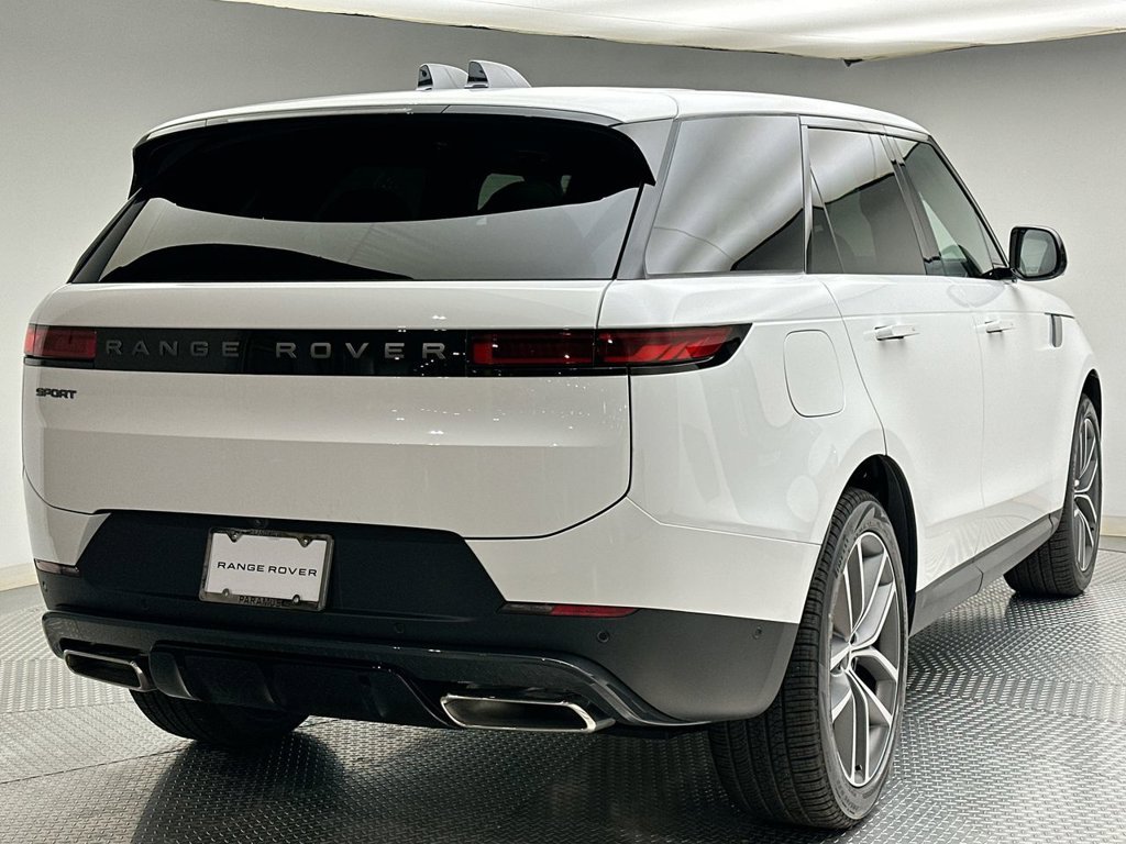 New 2027 Fuji White Land Rover SE image 3