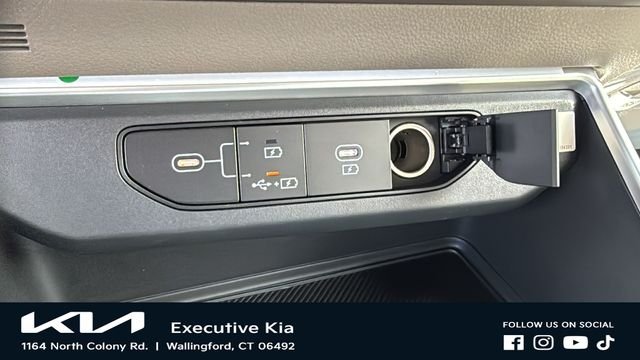 New 2026 Aurora Black Pearl Kia LXS image 20