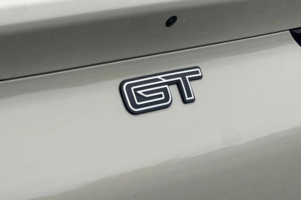 Used 2025 Beige Ford GT image 29