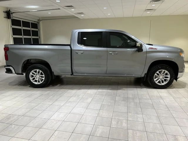 Used 2024 Sterling Gray Metallic Chevrolet LT image 6