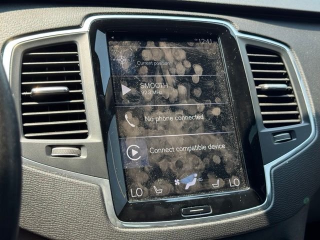 Used 2020 Black Volvo T6 Momentum image 33