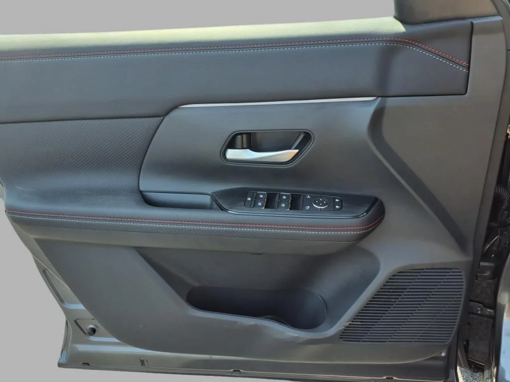 2025 Nissan Kicks SR AWD - Photo 15