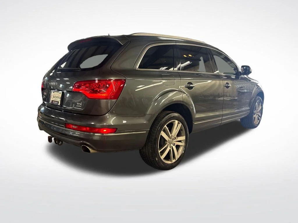 Used 2014  Audi  image 5