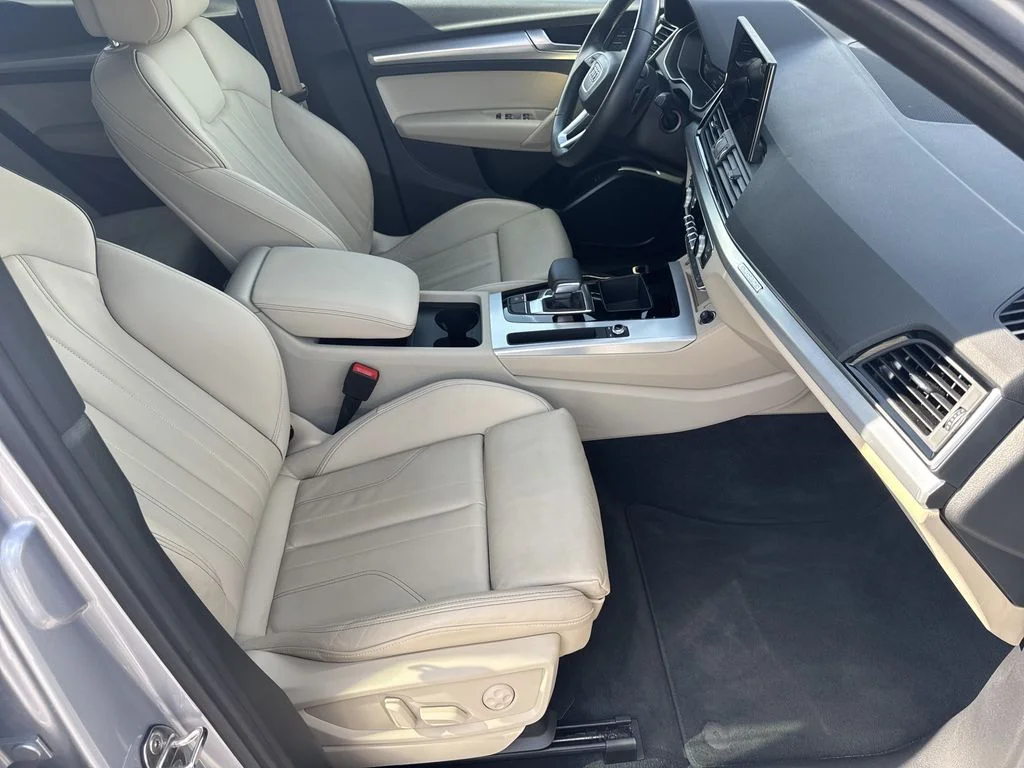Used 2025 Silver Audi 45 S line Premium image 13