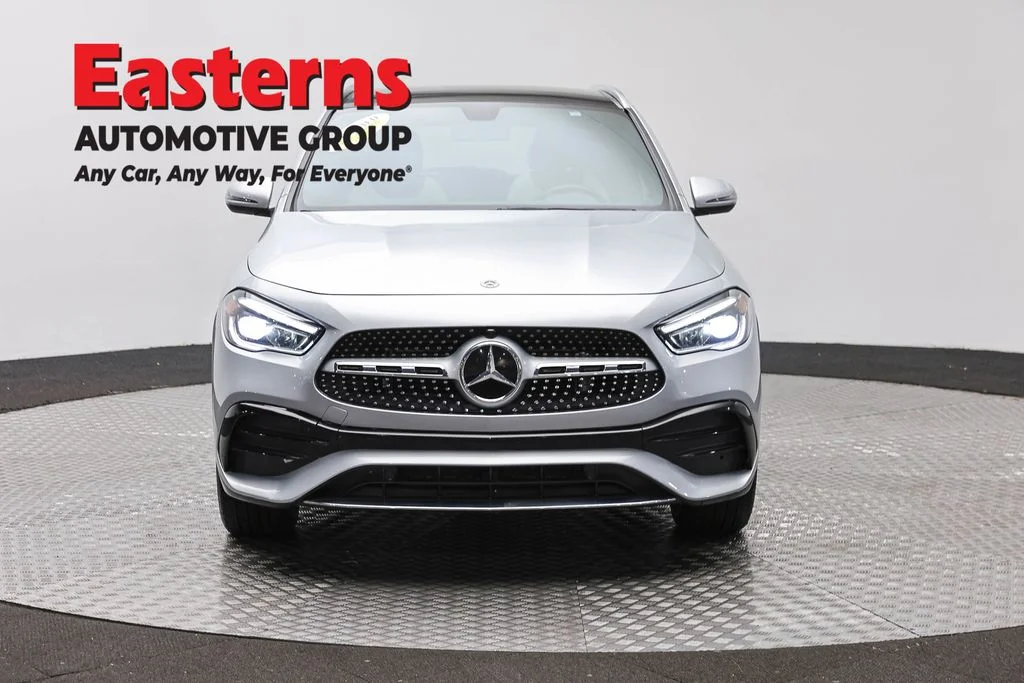 Used 2022 Silver Mercedes-Benz GLA 250 image 2