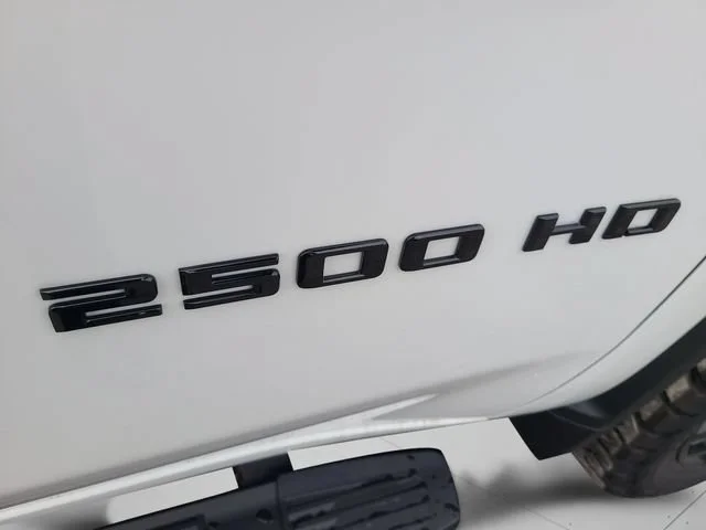 New 2026 Summit White Chevrolet LT image 31