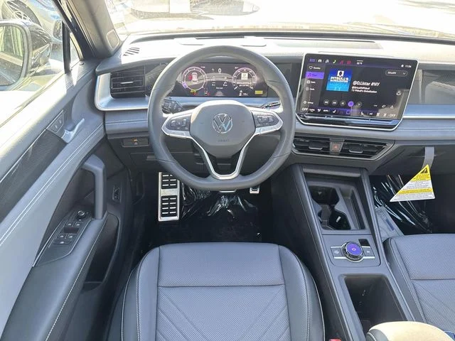 2026 Volkswagen Tiguan SE R-LINE BLACK - Photo 8