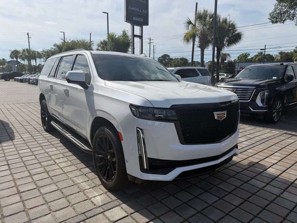 Used 2021 Crystal White Cadillac Sport image 5