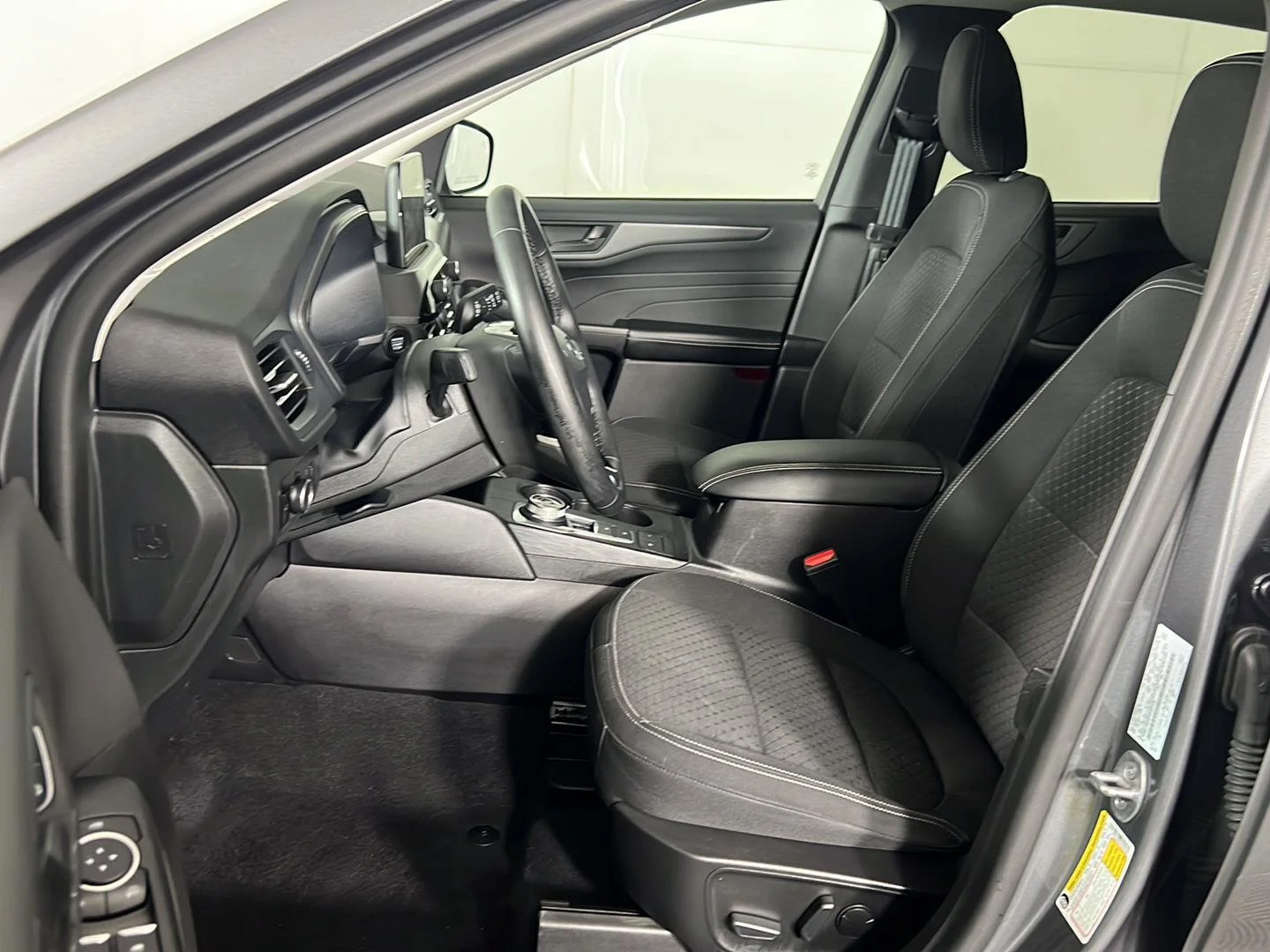 Used 2023 Gray Metallic Ford Active image 14