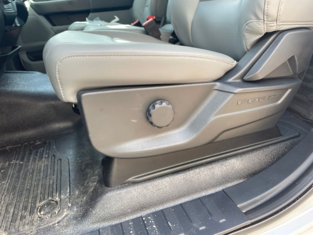 New 2026 Oxford White Ford F-250® XL image 27