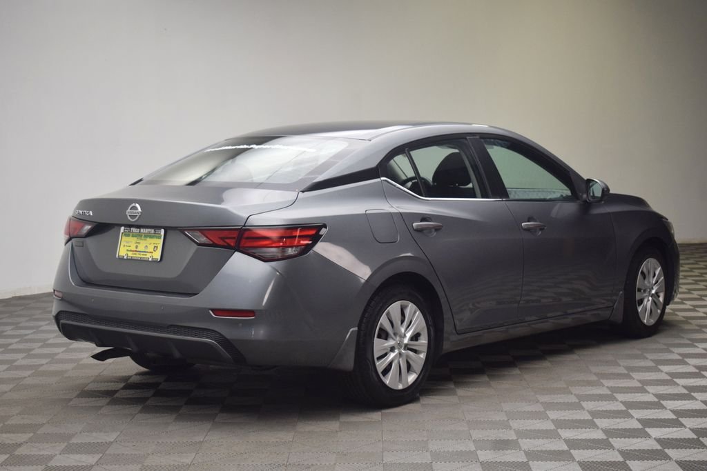 Used 2022 Gun Metallic Nissan S image 5